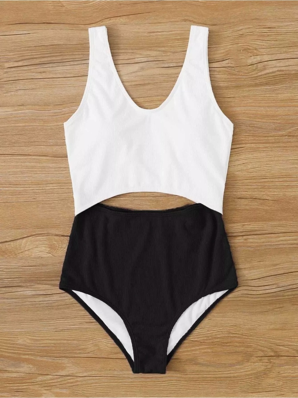 Two-Tone Cutout One-Piece Swimsuit - Black & White Size XL